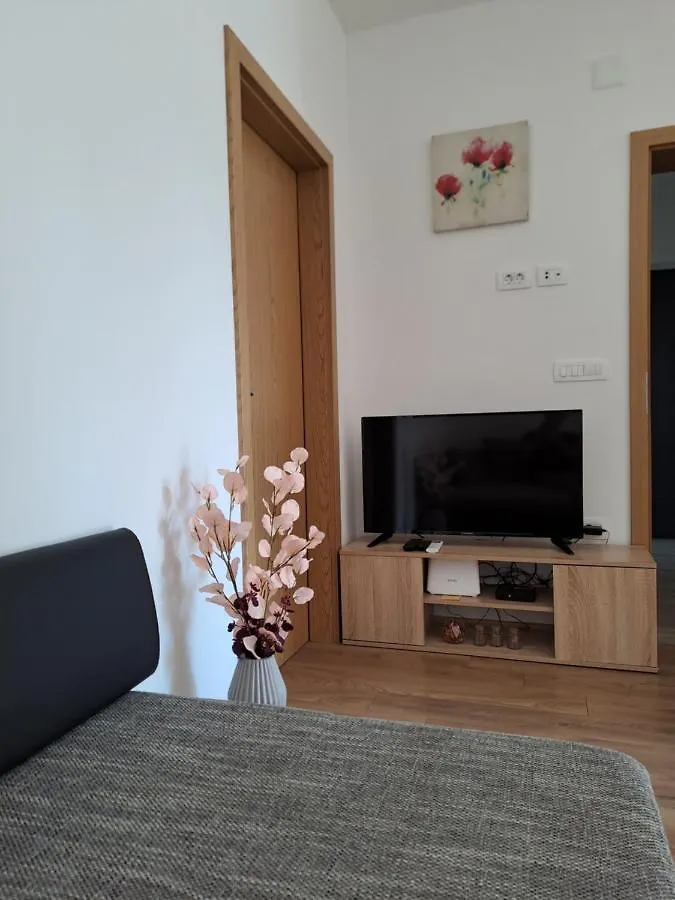 Appartement Yulia Apartman Pula Kroatië